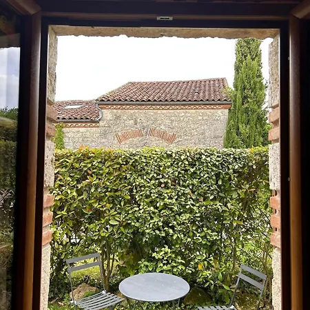 Holiday home Maison En Pierre Cosy Avec Piscine Prive *