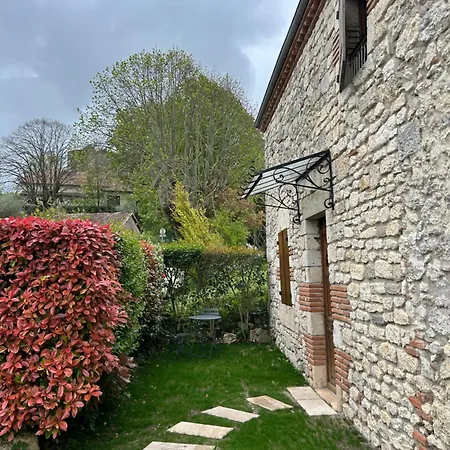 Maison En Pierre Cosy Avec Piscine Prive Prázdninový dům *